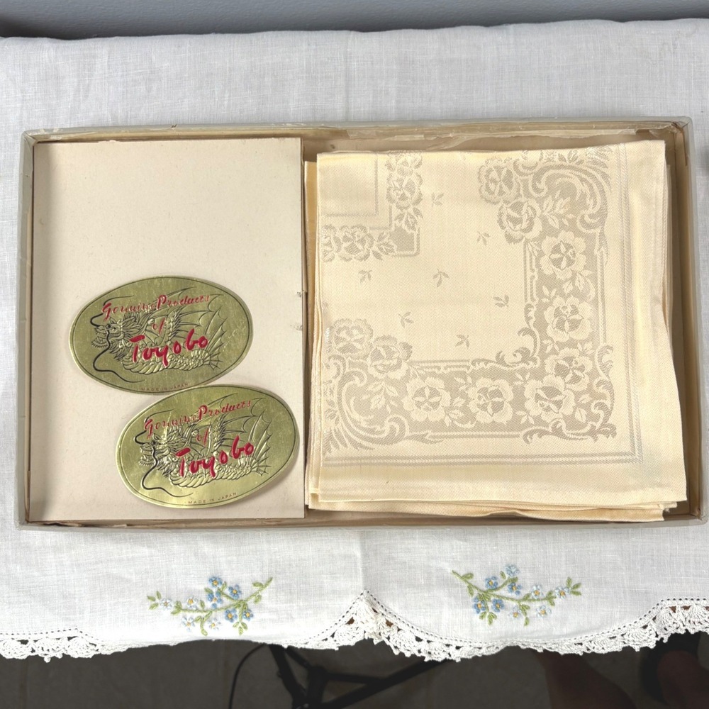 Vintage Toyobo Cream Damask Rose Cotton Rayon 8 Table Linens Set Made in Japan